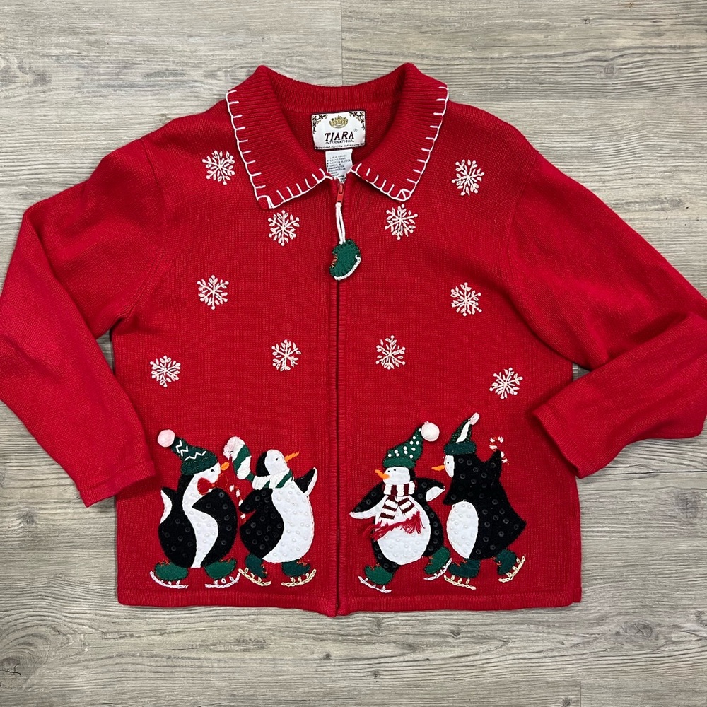 Tiara Christmas Penguins Sweater Large